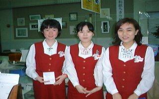 lady2.jpg (20988 バイト)