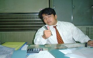 tokui4.jpg (15931 バイト)