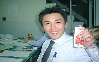 tokui6.jpg (16459 バイト)